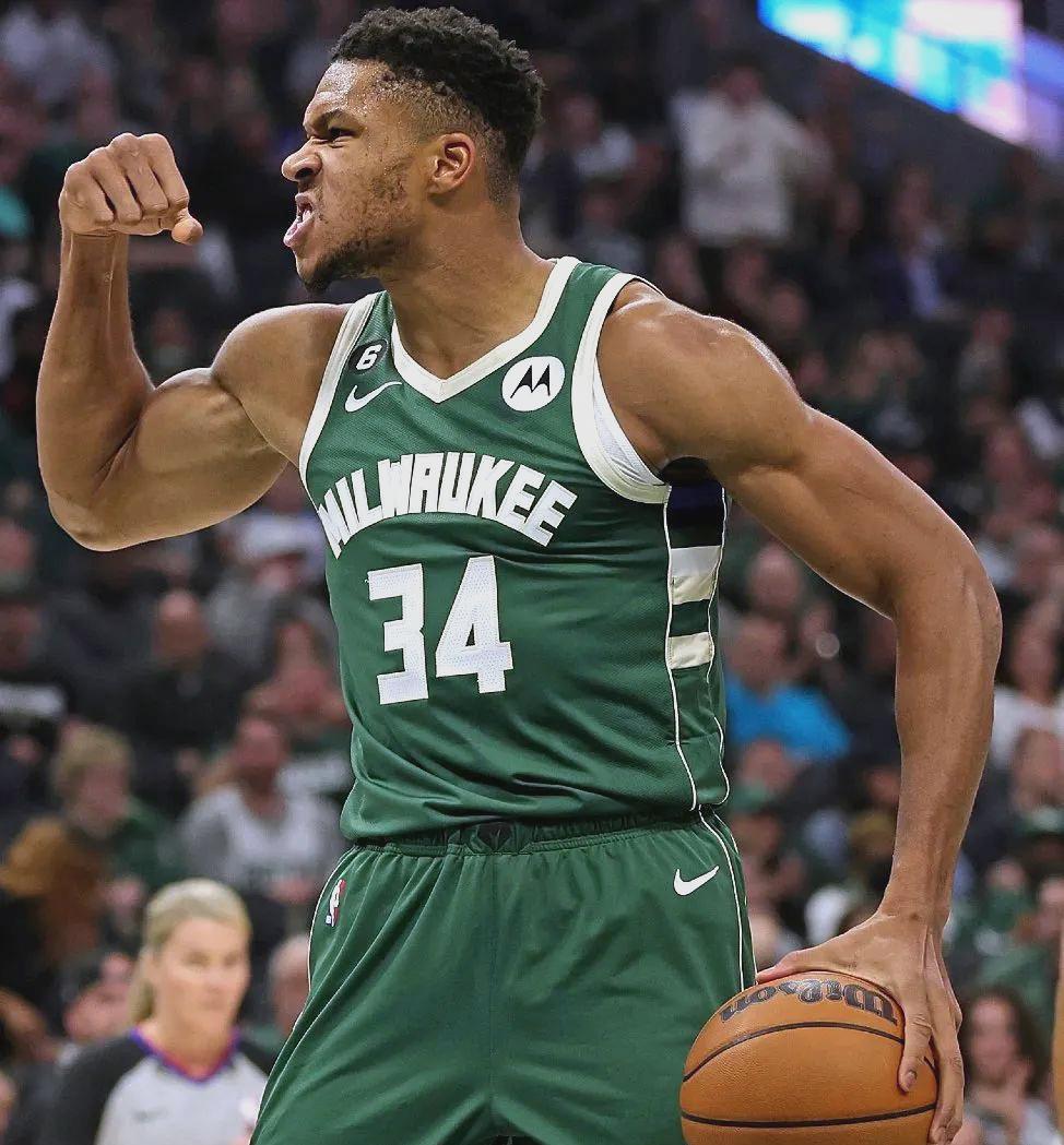 中欧体育-字母哥在雄鹿比赛中晋级拜仁慕尼黑围绕NBA总决赛豪取连胜，现场解说直呼：今晚比利亚雷亚尔调整名单以备CBA季后赛的简单介绍